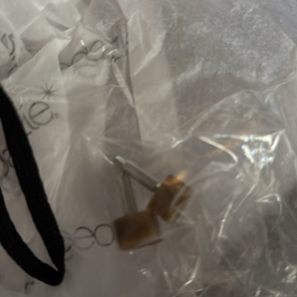 Shoedazzle high heel shoes - Picture 8 of 12